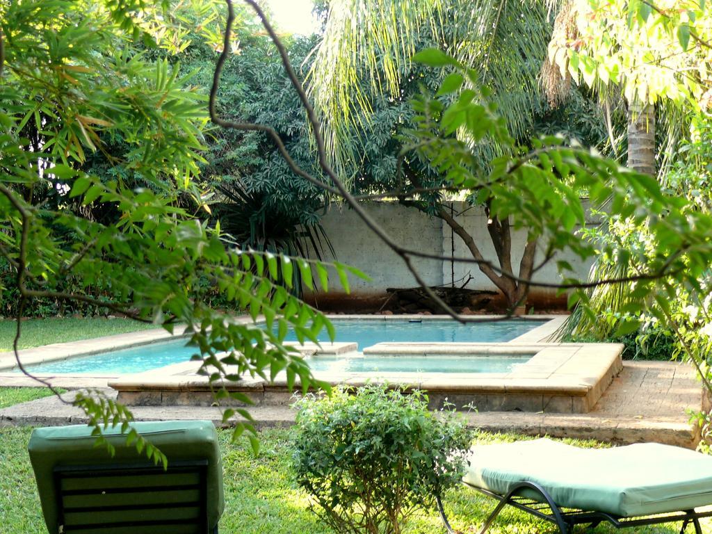 Zigzag Town Lodge Livingstone Esterno foto